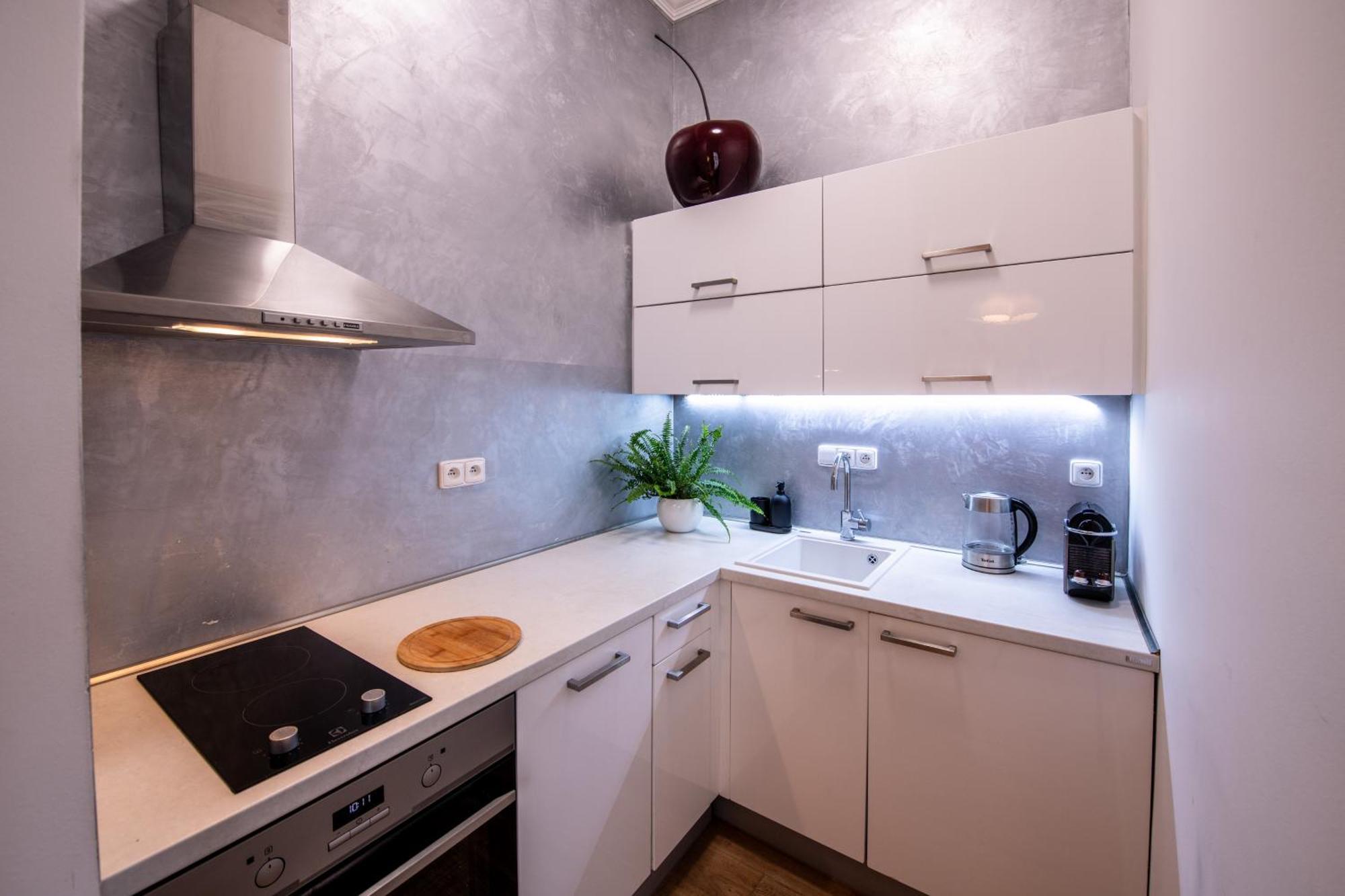Modern Downtown Apt - Renovated, On Ideal Location Prague Exterior photo
