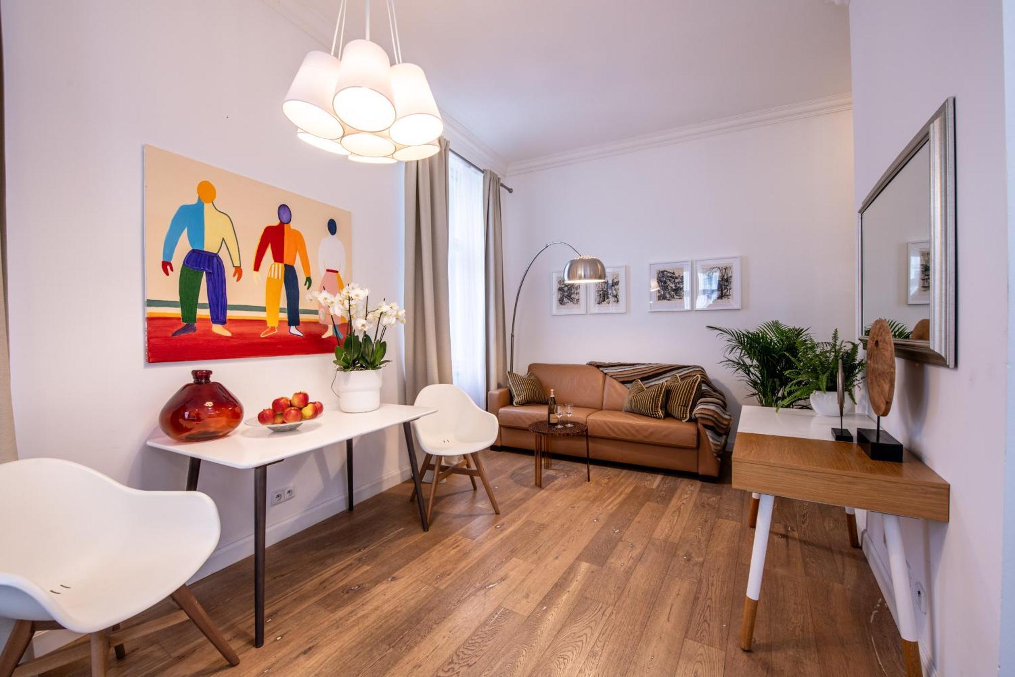 Modern Downtown Apt - Renovated, On Ideal Location Prague Exterior photo