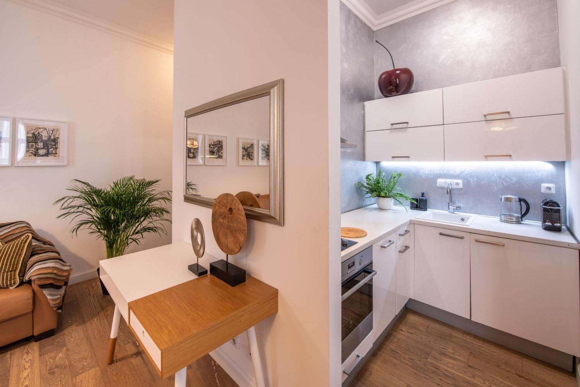 Modern Downtown Apt - Renovated, On Ideal Location Prague Exterior photo